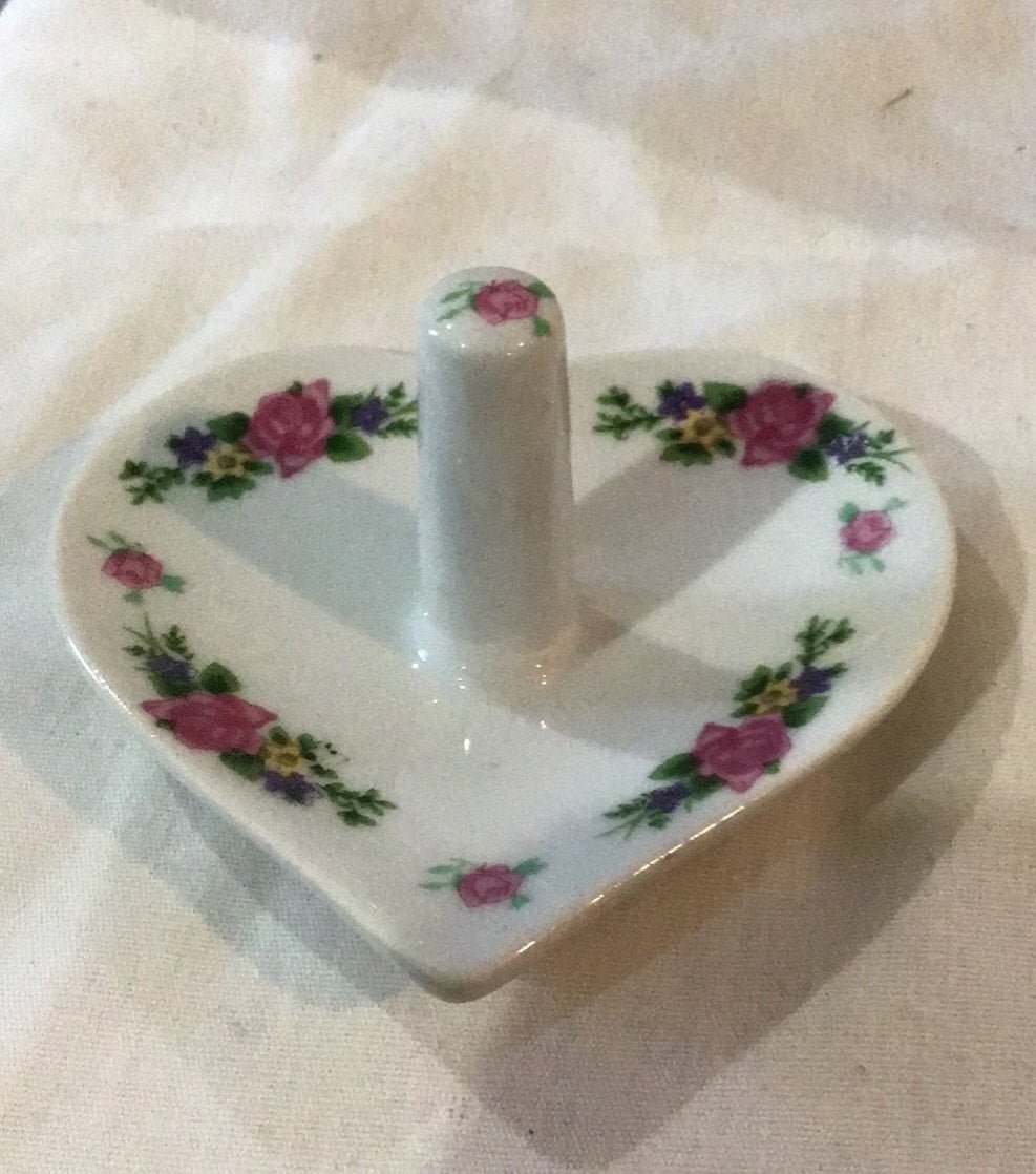 Porcelain Heart Shaped Tree Ring with Roses - I Bought a Yard Sale