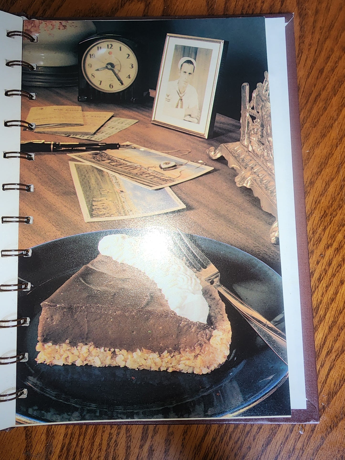 Hershey's Chocolate Memories through the years Cookbook sweet treats 1982