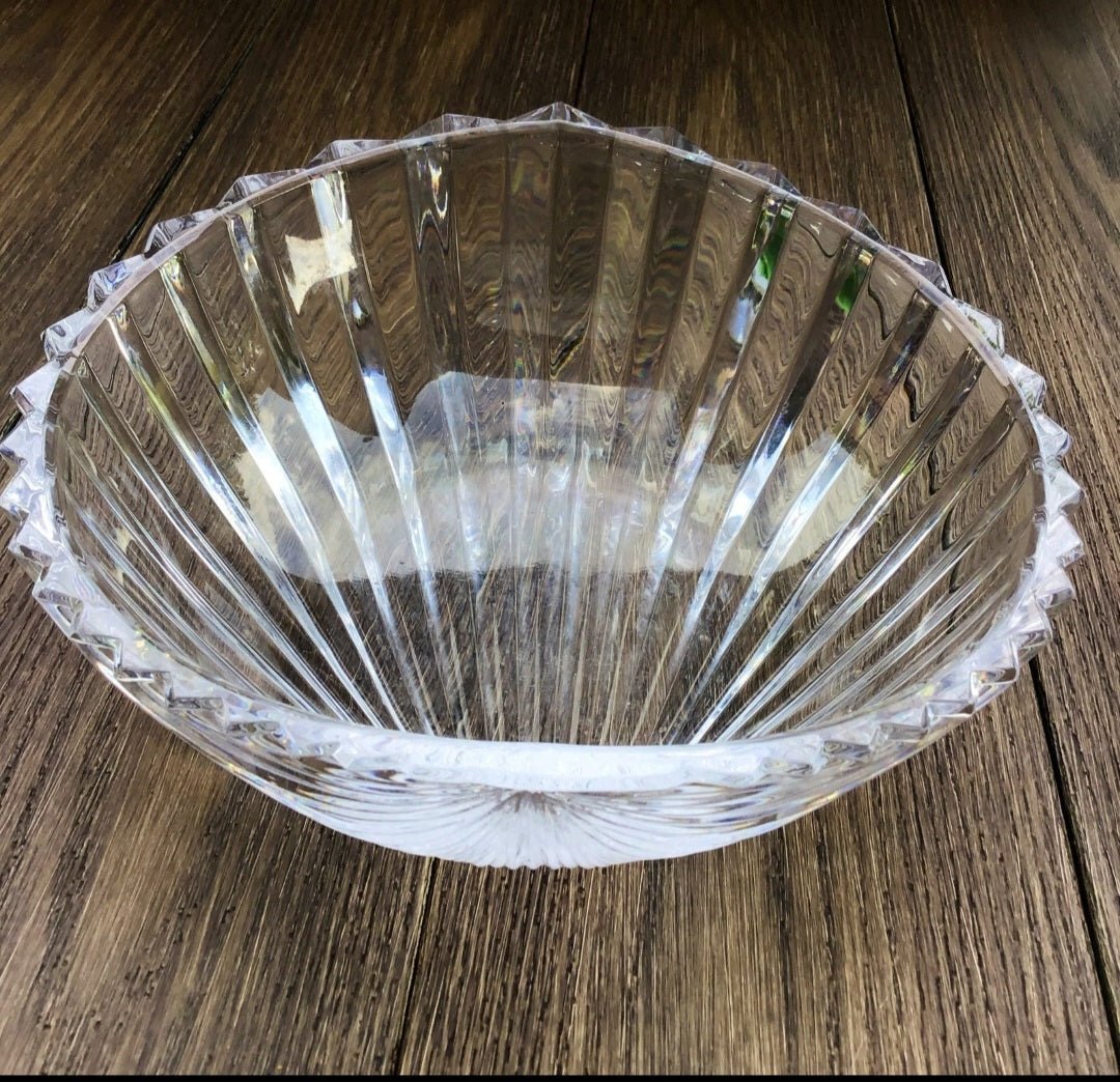 Scalloped Shell Bowl - Candy Dish, Serving, Decor - 8.5" x 9" - I Bought a Yard Sale