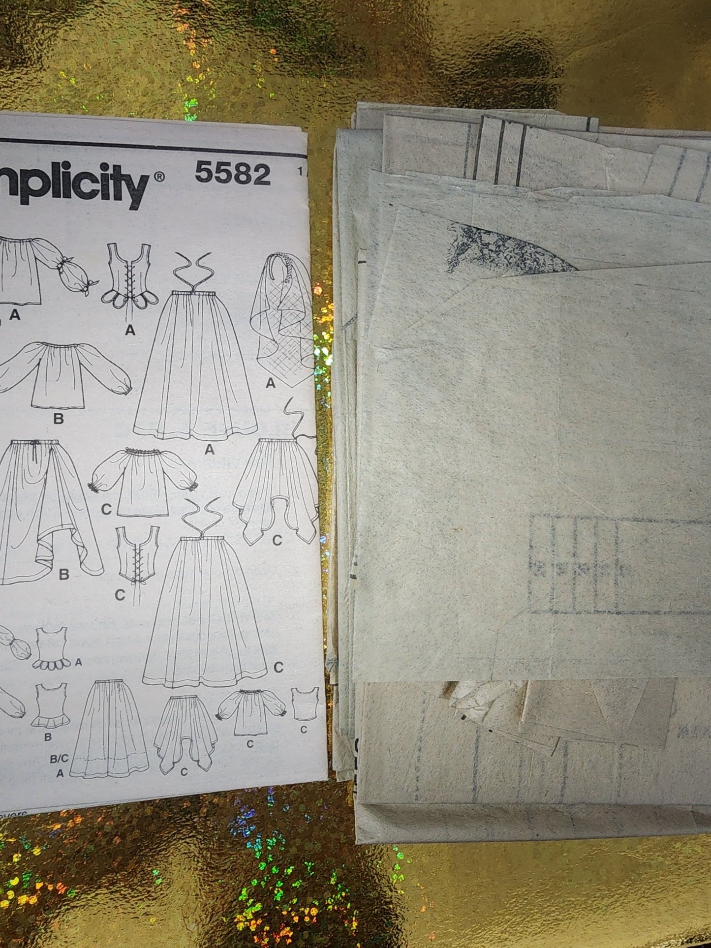 SIMPLICITY 5582 Renaissance Costume Pattern P5 12 14 16 18 Partially cut to s18 - I Bought a Yard Sale