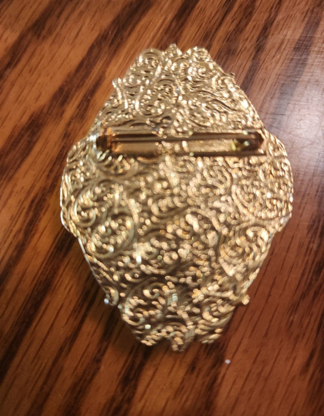 1928 Romantic CAMEO pin. Western antique jewelry - I Bought a Yard Sale