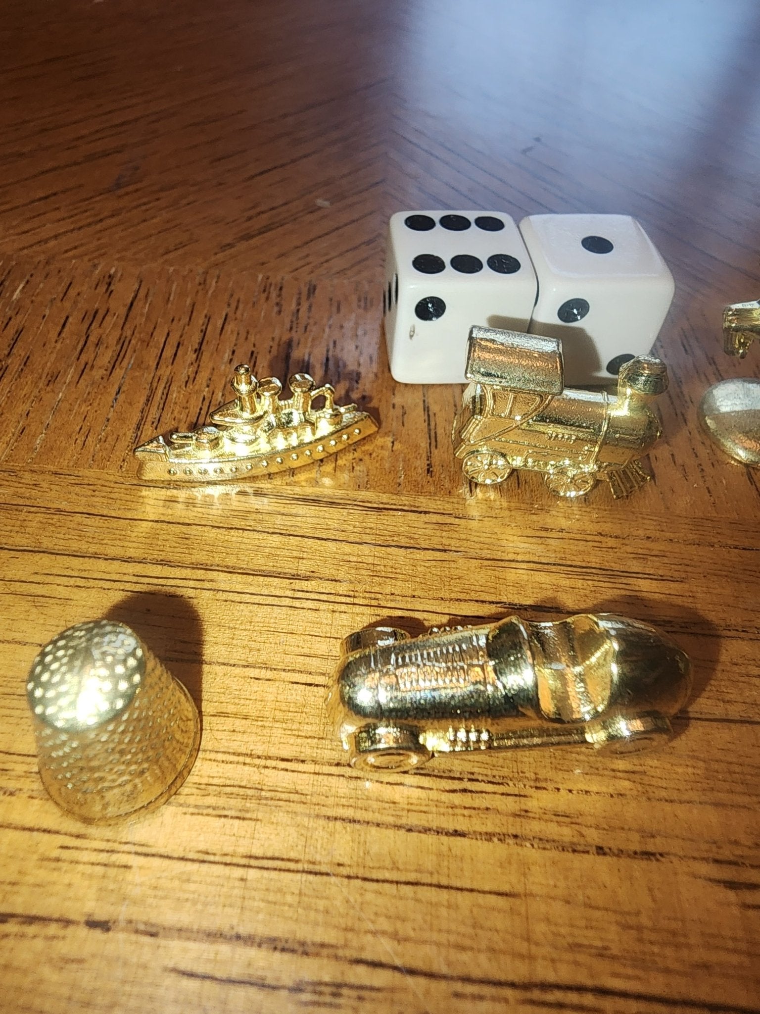 1998 Monopoly Deluxe Edition - replacement Parts - 10 Gold Token - I Bought a Yard Sale