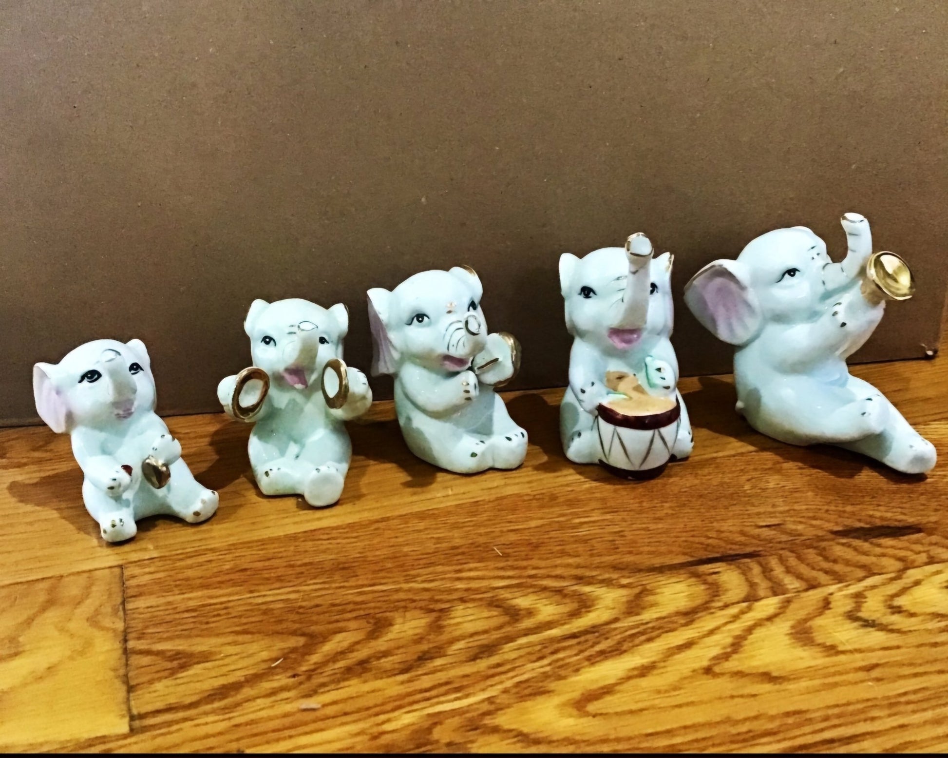5 Vintage Orchestra band White Porcelain Elephants - I Bought a Yard Sale