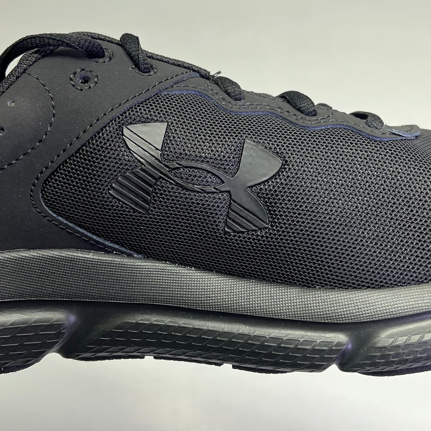 UNDER ARMOUR UA Charged Assert 10 Lightweight Sneaker Men's Sz 12.5 Black