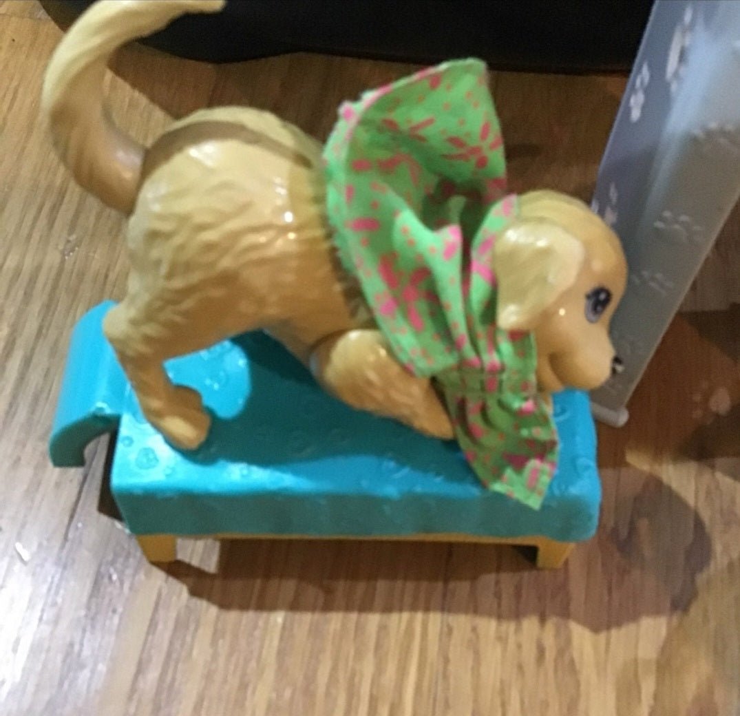 Barbie xray Bath Jacket & bed - I Bought a Yard Sale
