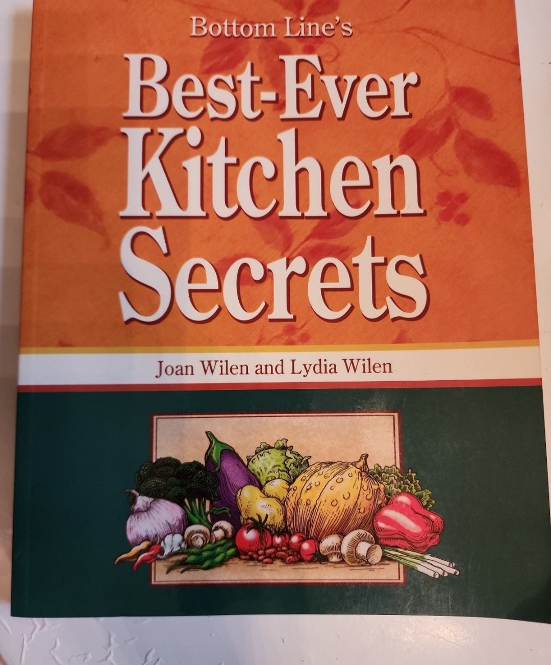 Bottom Line's Best - Ever Kitchen Secrets soft book practical tips - I Bought a Yard Sale