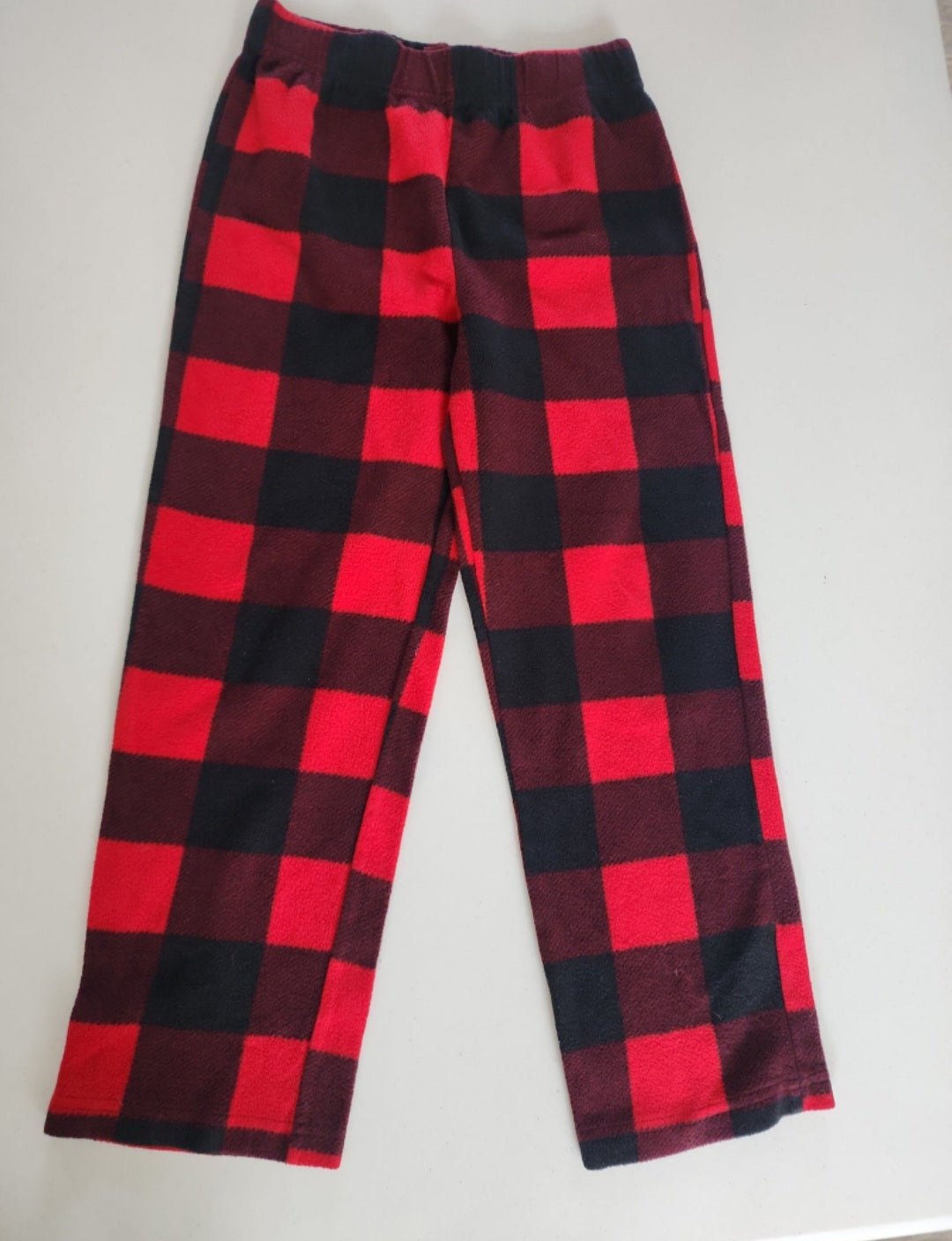 Boys Fleece Buffalo Plaid Black And Red Pajama Pants Size S 8 by Arizona Jeans - I Bought a Yard Sale