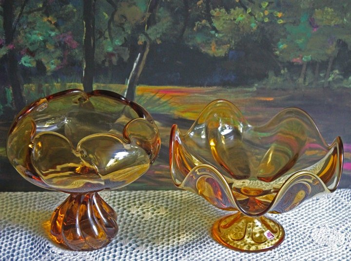 Candy Bowl. Amber Glass Footed Bowl. Pinched Rim Bowl or Compote with Scalloped Rim and Ornate Foot. Glass Art Home Decor. - I Bought a Yard Sale