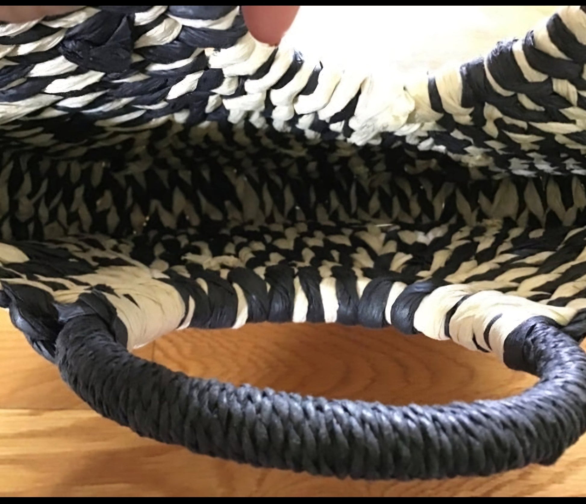 Chic and Spacious Straw Tote - Perfect for Summer! - I Bought a Yard Sale