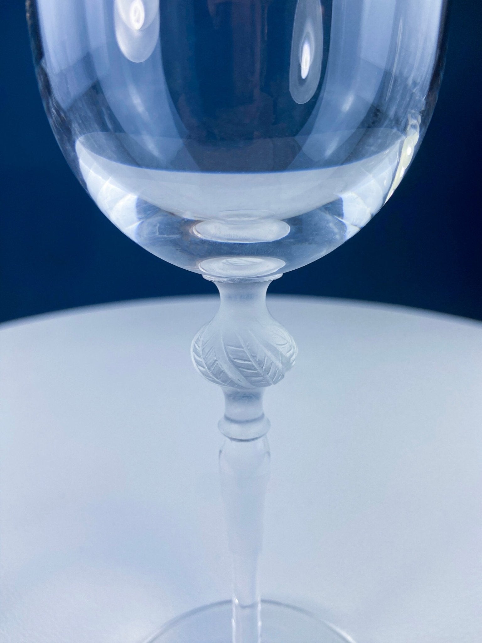 Clear Crystal Wine or Water Goblets with Frosted Leaf Ball on the Stems. Stunning Sasaki Isabelle 9" Glassware. Long Ping. Set Of 10. - I Bought a Yard Sale