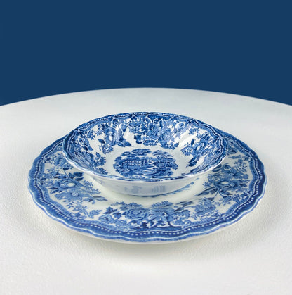 Collection of Fine English Blue White Tableware. 3 Plates & 2 Berry Bowls. Lochs of Scotland. Huddington Court. Tonquin by Mott. Rustic Home - I Bought a Yard Sale