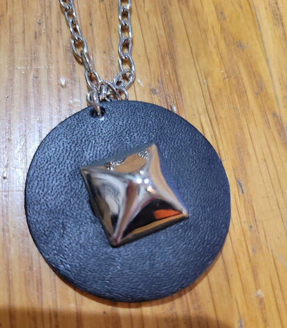 Cookie Lee Necklace silver tone Pyramid on black leather pendent - I Bought a Yard Sale