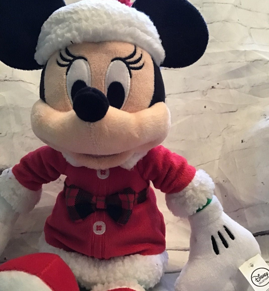 Disney Holiday Minnie Mouse Christmas Plush 14" (102) - I Bought a Yard Sale