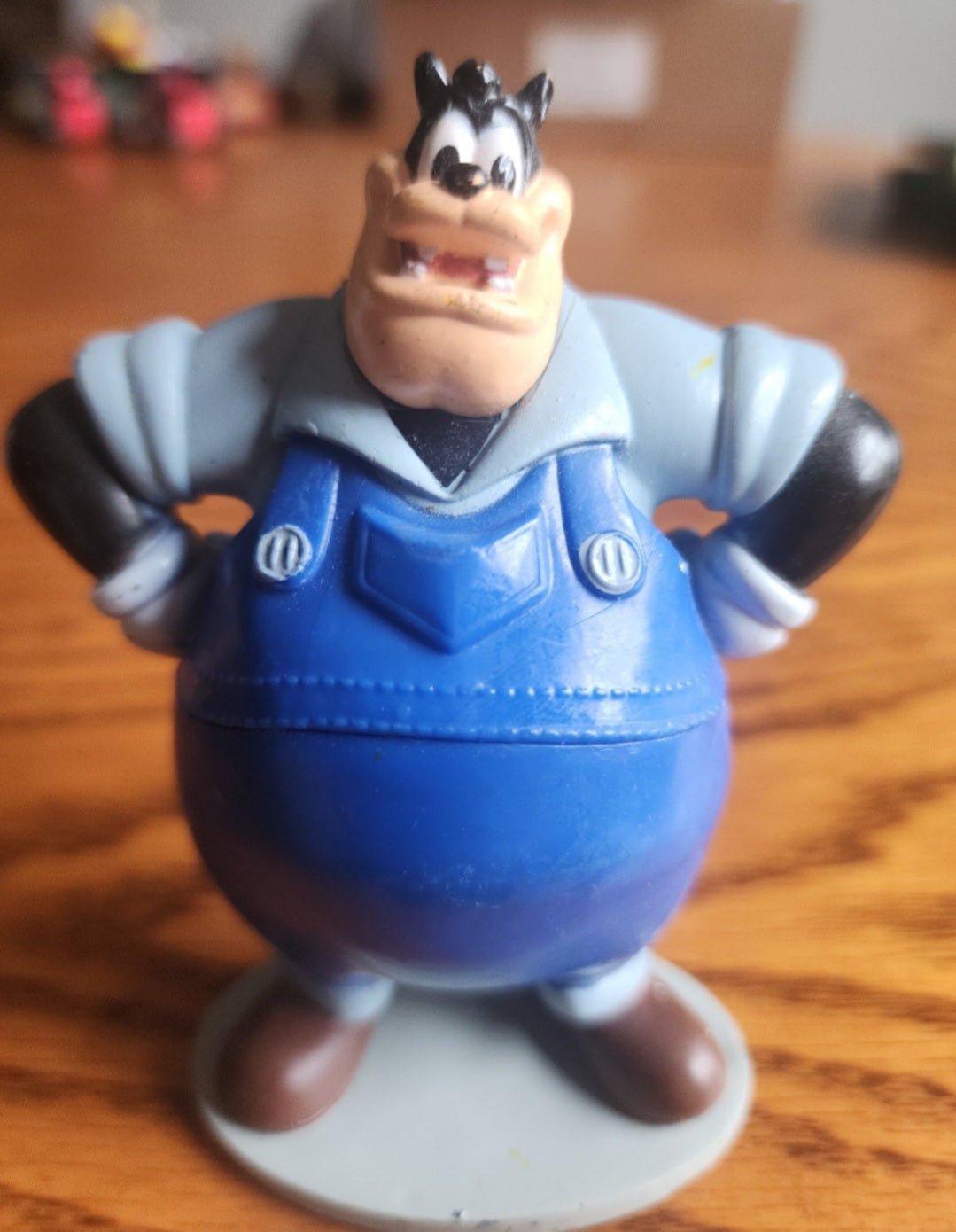 Disney PETE & DONALD Duck Gas Station Garage Mechanic PVC Figure Cake Topper - I Bought a Yard Sale
