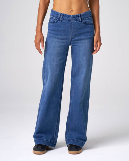 Effortless Wide Leg Jeans - I Bought a Yard Sale