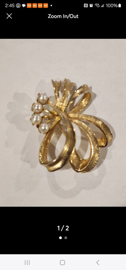 Elegant Vintage Bow Brooch Gold Tone with Pearls - I Bought a Yard Sale