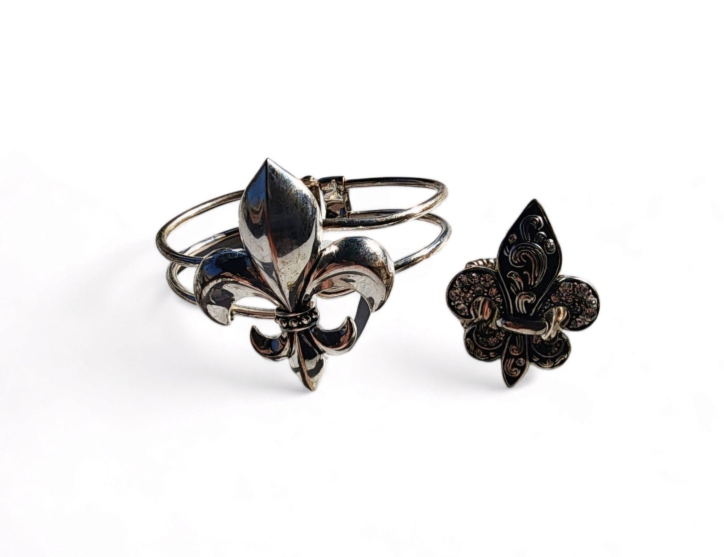Fleur De Lis Bangle Bracelet & Ring with Rhinestones - I Bought a Yard Sale