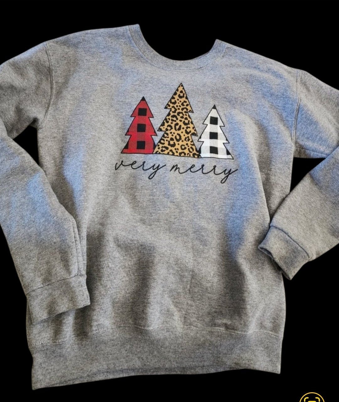 Girls' "Very Merry" Christmas Tree Sweatshirt Gray Buffalo Plaid Leopard Large - I Bought a Yard Sale