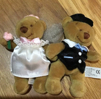 Groom and Bride Wedding Teddy Bears 5” Cuddle Factory - I Bought a Yard Sale