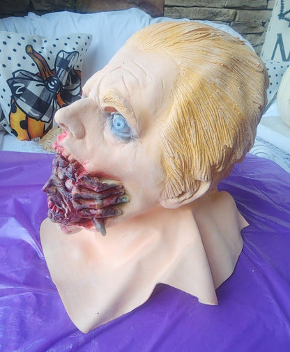 Horror latex Mask with alien coming out of man's Mouth - I Bought a Yard Sale