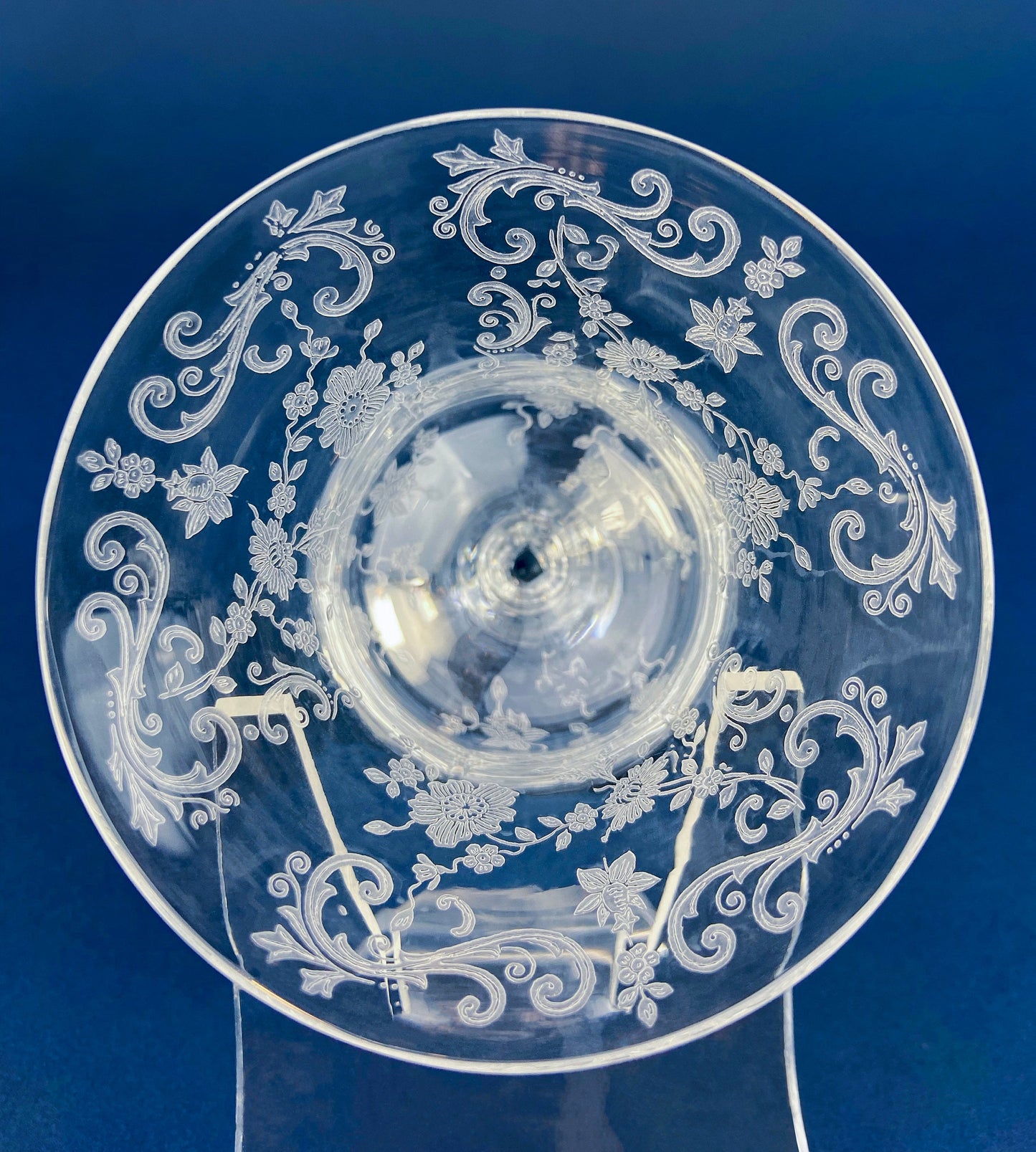 Cambridge Chantilly Low Sherbet Wine Glasses. Set of Nine Champagne Stemware. Vintage Collectible Glasses.