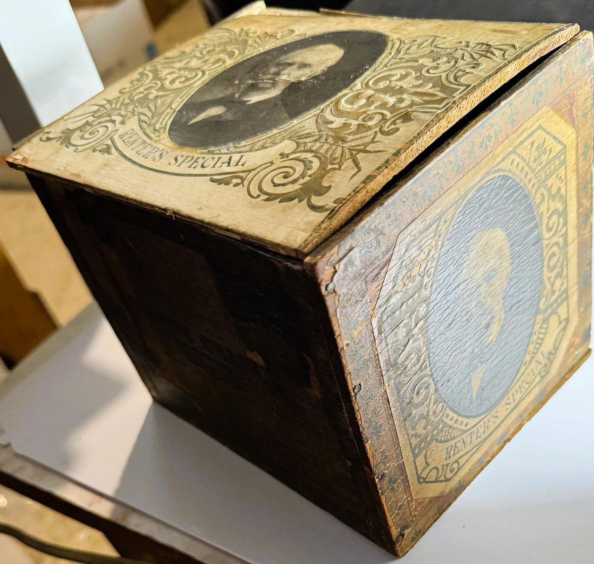 Antique Renter's Special Cigar Box 🗃️ | Louisville Kentucky Factory No. 11 | CMIU Union Label | 1900s