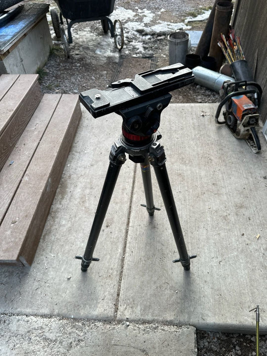 JVC KA - 551U Tripod Base with Gitzo Professional Video Tripod Legs and Fluid Head - I Bought a Yard Sale