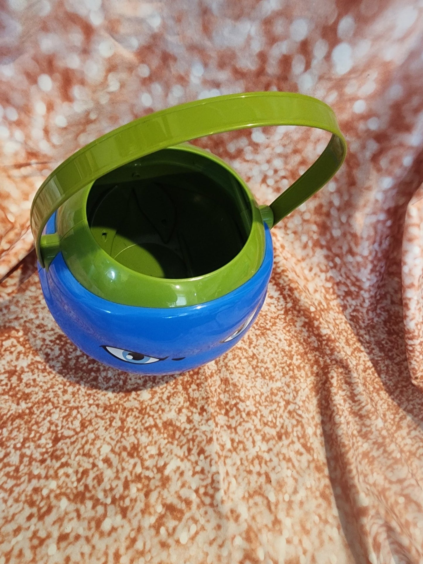 Leonardo TMNT Teenage Mutant Ninja Turtle Viacom Candy Carry Bucket Halloween - I Bought a Yard Sale