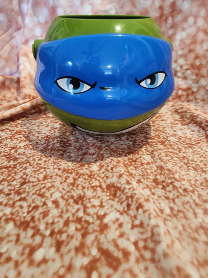 Leonardo TMNT Teenage Mutant Ninja Turtle Viacom Candy Carry Bucket Halloween - I Bought a Yard Sale