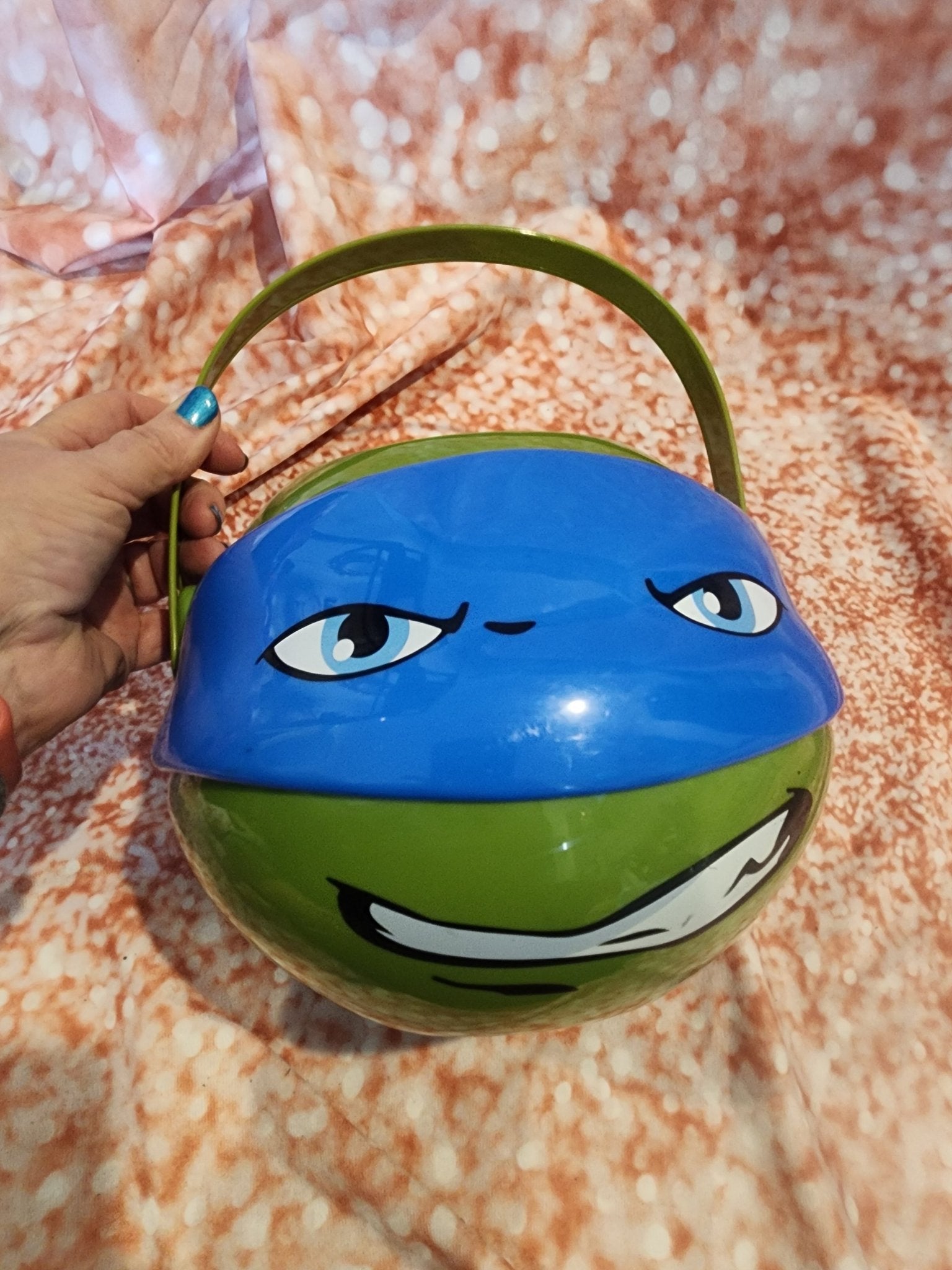 Leonardo TMNT Teenage Mutant Ninja Turtle Viacom Candy Carry Bucket Halloween - I Bought a Yard Sale