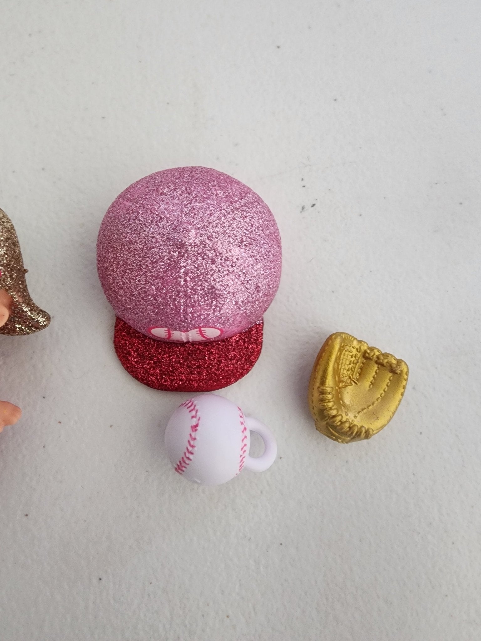 LOL Surprise Baseball All - Star B.B.s Heart Breakers - I Bought a Yard Sale