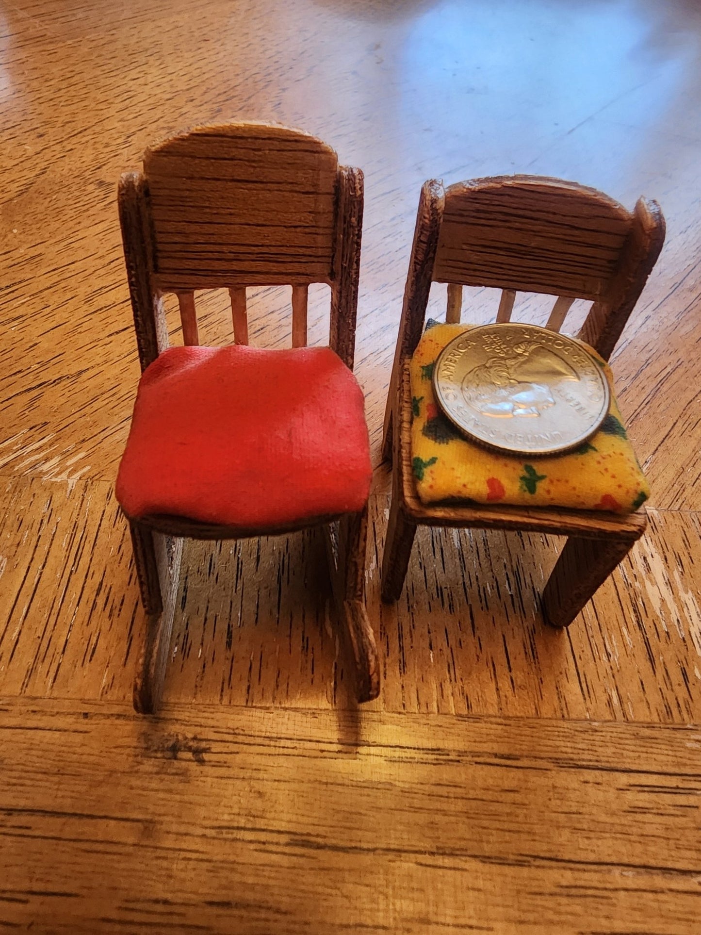 Ma's & Pa's Chair & Rocking Chair for doll house - I Bought a Yard Sale