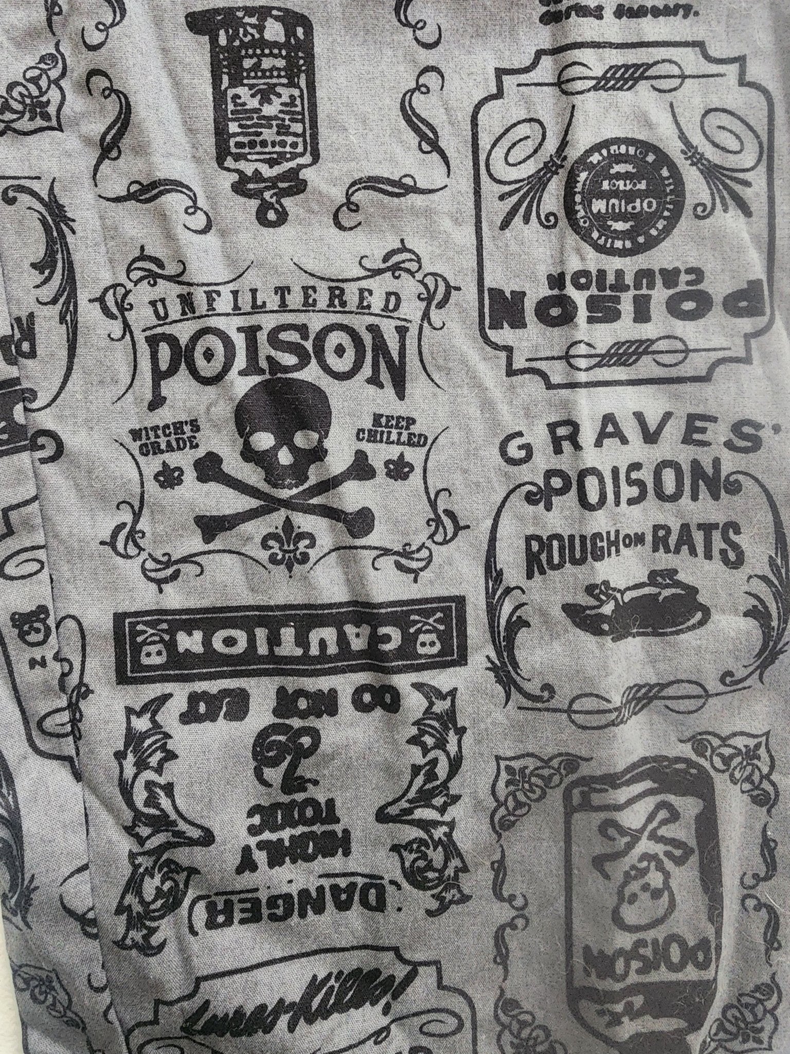 NEW Halloween Men's Lounge Pants S 28 - 30 - I Bought a Yard Sale