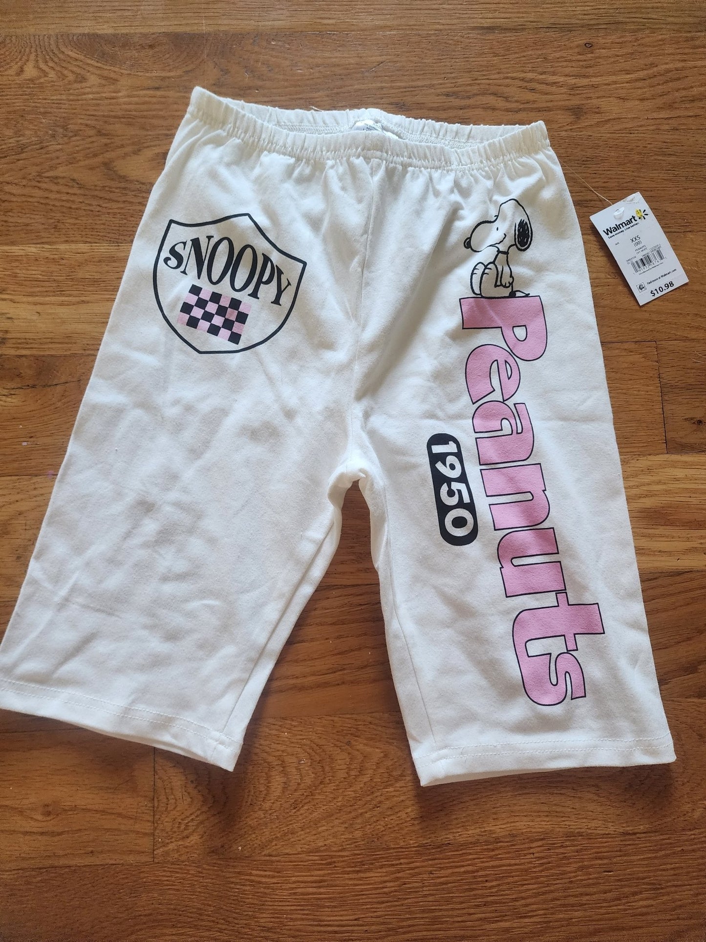 New Snoopy Peanuts off white shorts XXS 0 - I Bought a Yard Sale