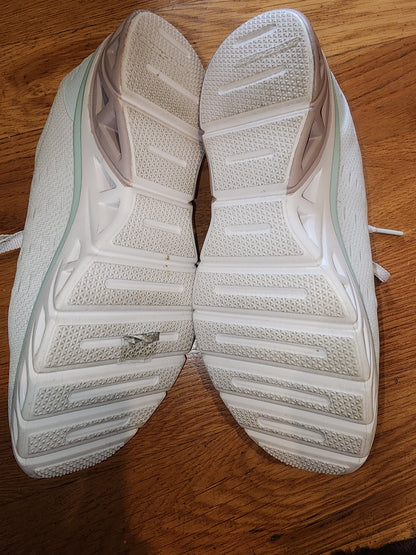 Women's GO RUN Consistent 2.0 - Mile Marker size 8