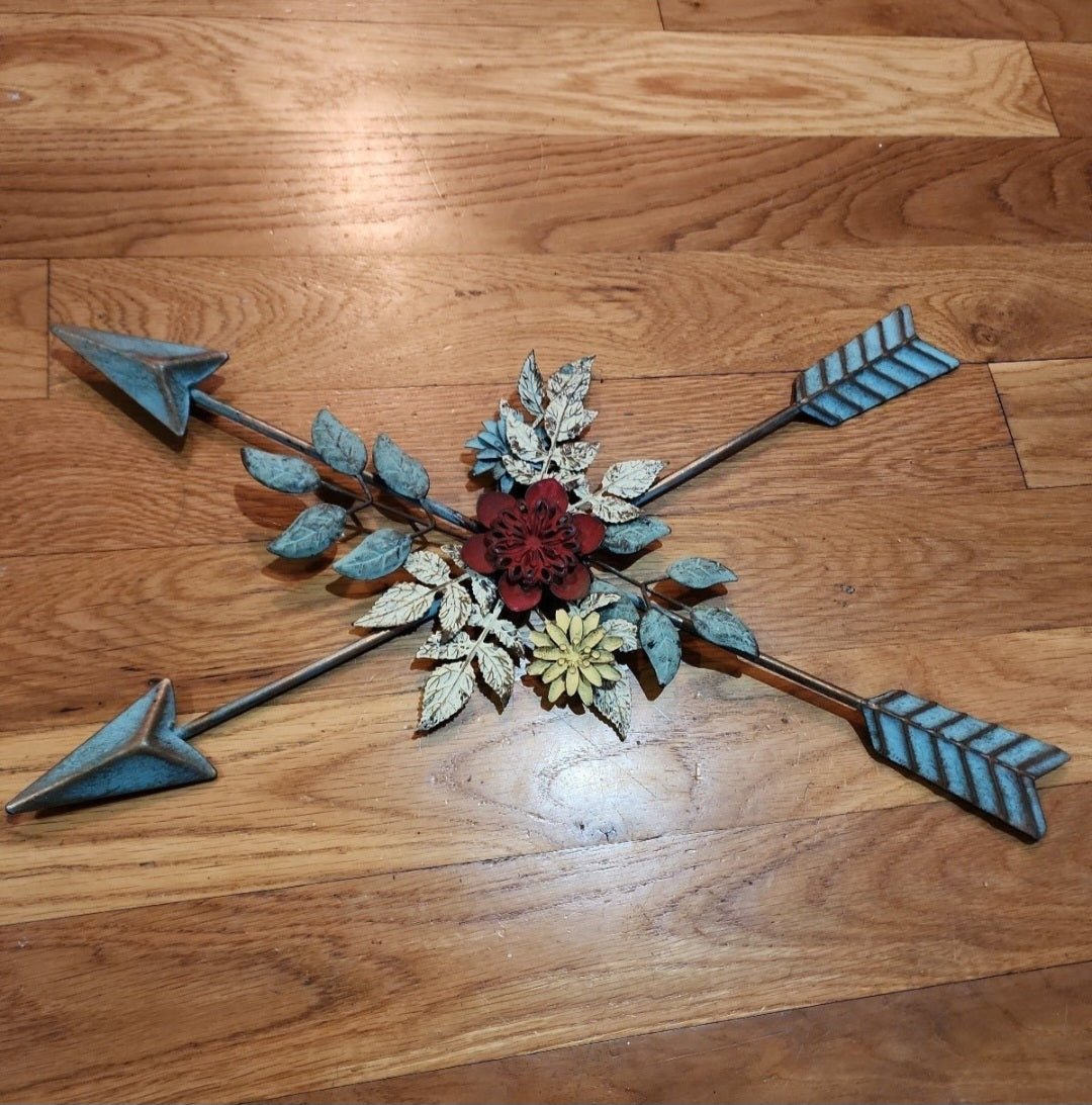 Rustic Farmhouse Turquoise Arrows Floral Wall Decor - I Bought a Yard Sale