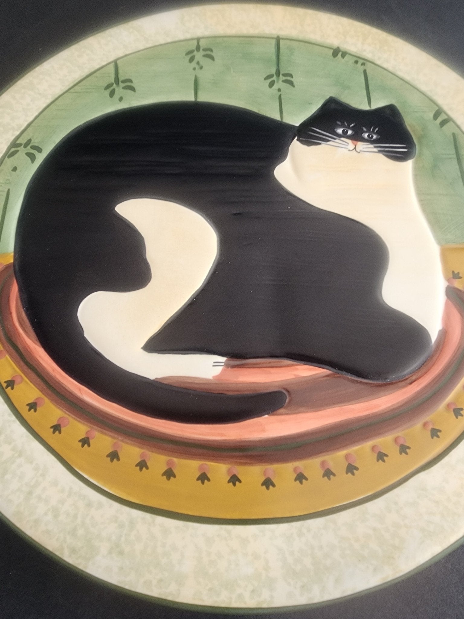 Sakura Warren Kimble Black White Fat Cat Trivet 9.75" Handpainted Stoneware, great for Country Farmhouse - I Bought a Yard Sale
