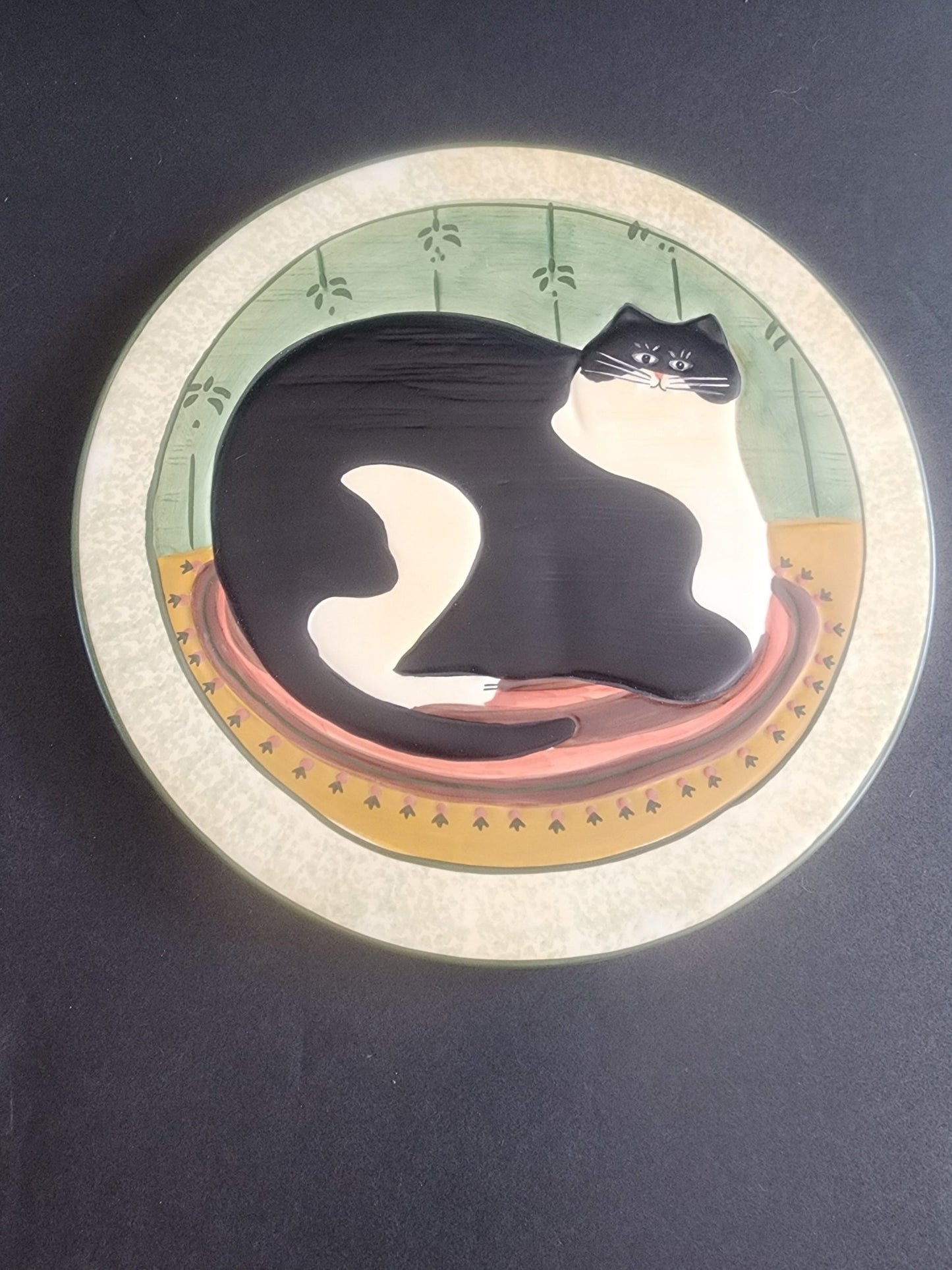 Sakura Warren Kimble Black White Fat Cat Trivet 9.75" Handpainted Stoneware, great for Country Farmhouse - I Bought a Yard Sale