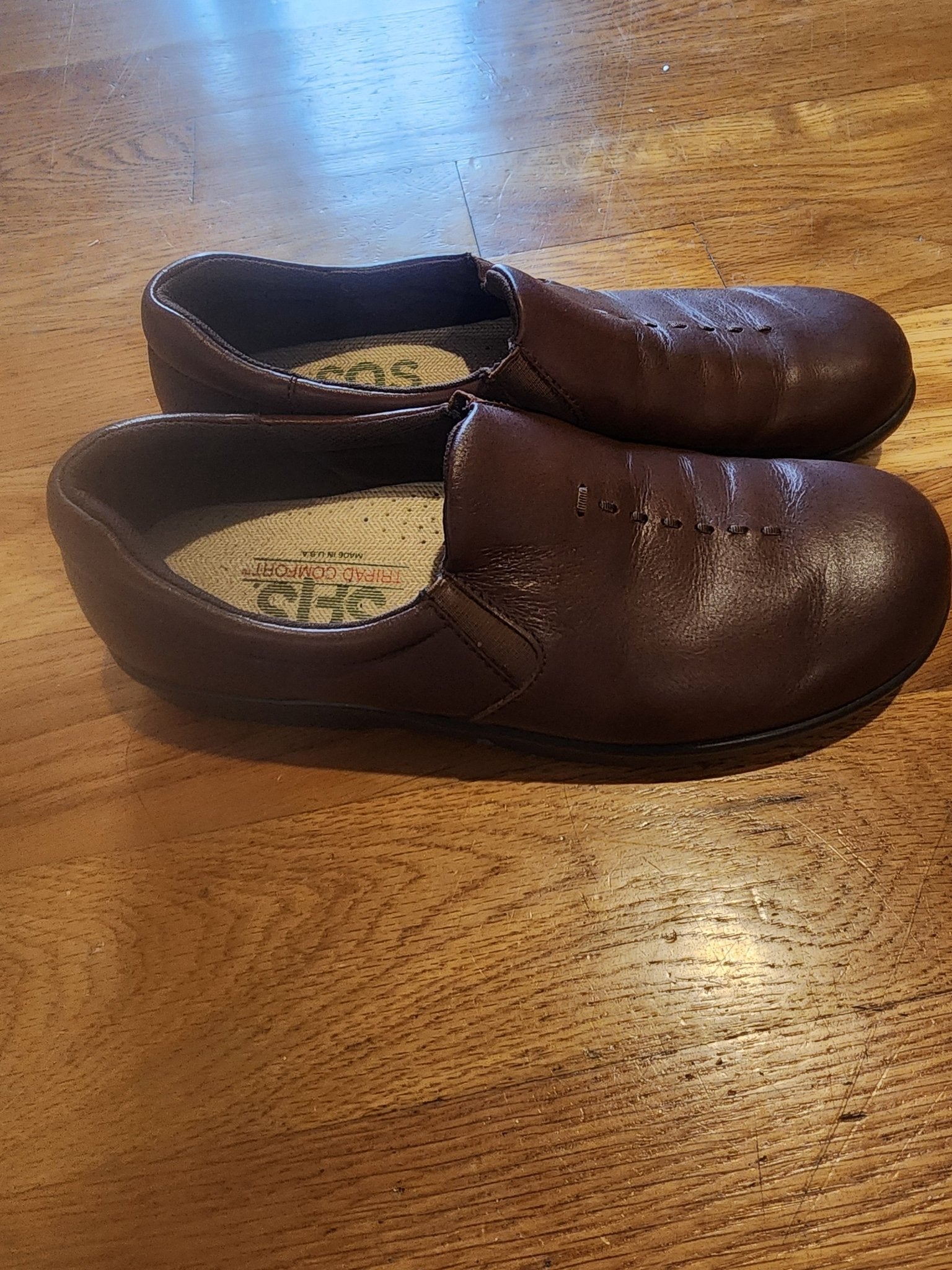 Sas Womens Viva Teak Leather Slip Ons Brown Size 8 - I Bought a Yard Sale