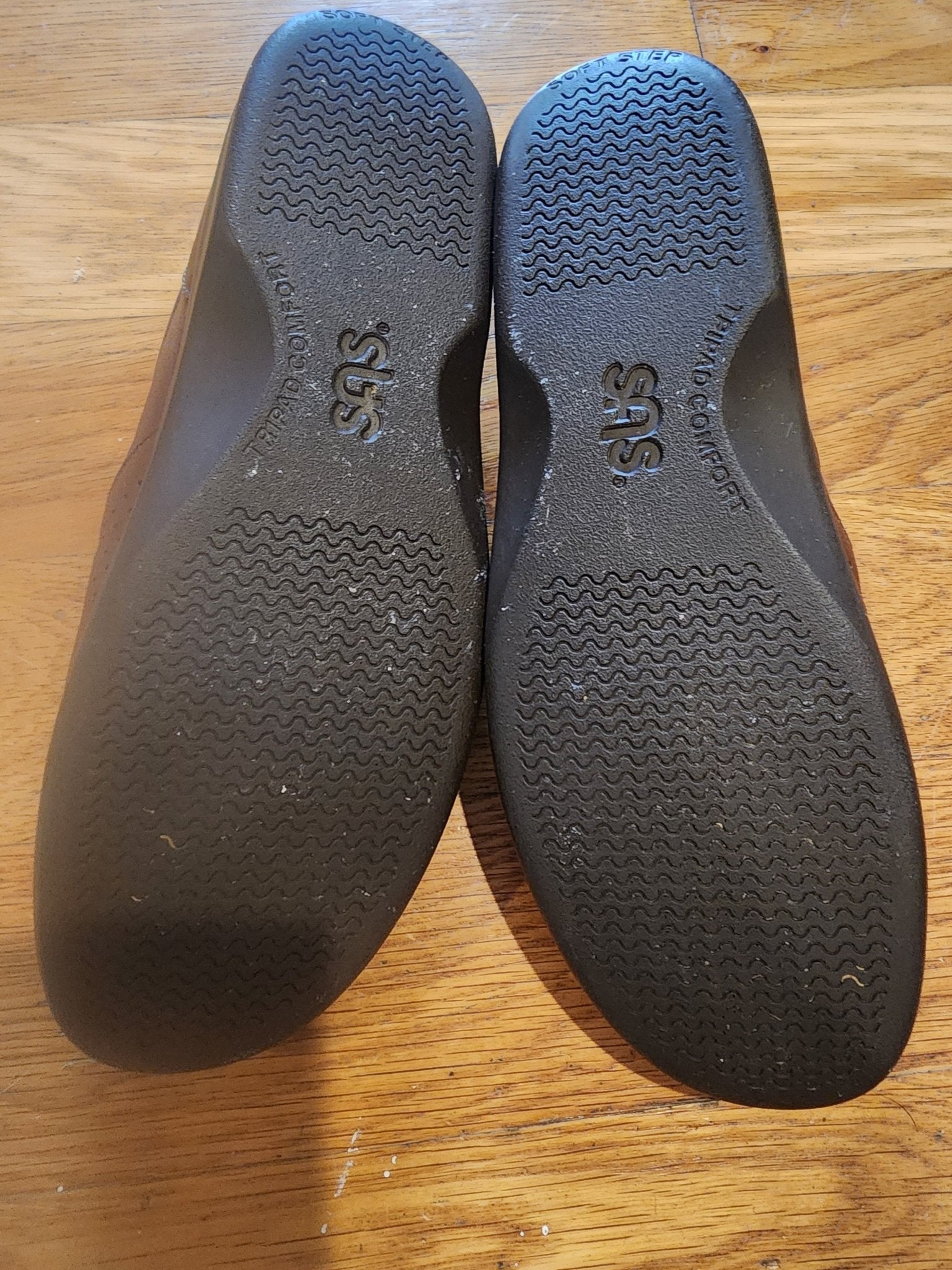 Sas Womens Viva Teak Leather Slip Ons Brown Size 8 - I Bought a Yard Sale