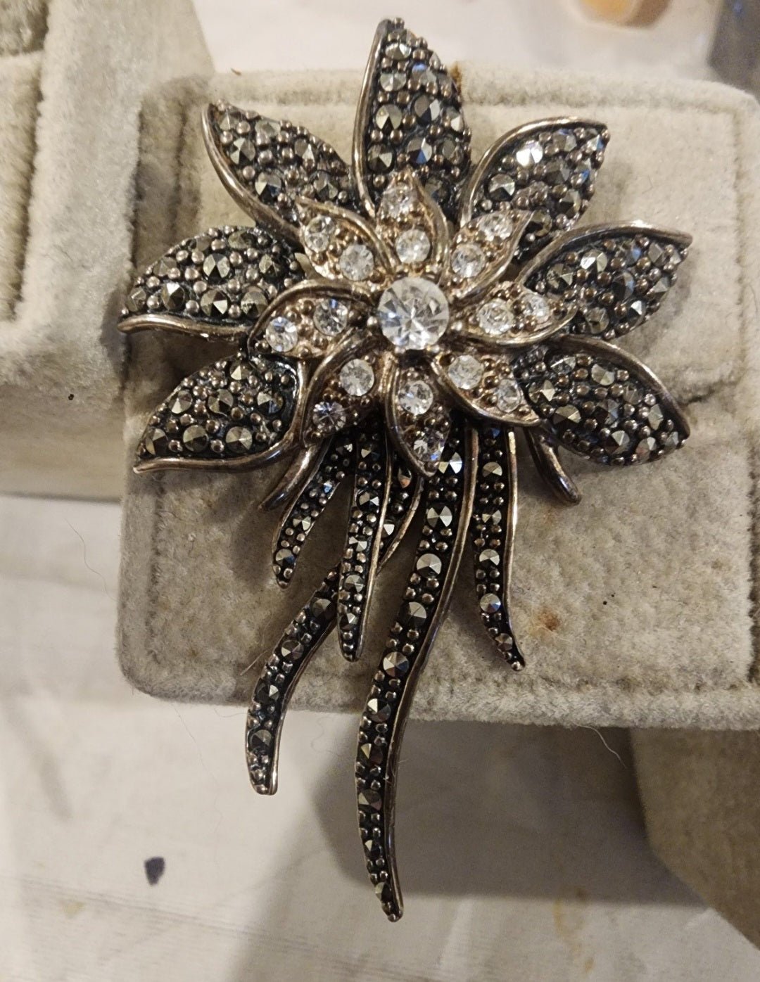 Stunning sterling Silver Pendant showcases an intricately detailed flower - I Bought a Yard Sale