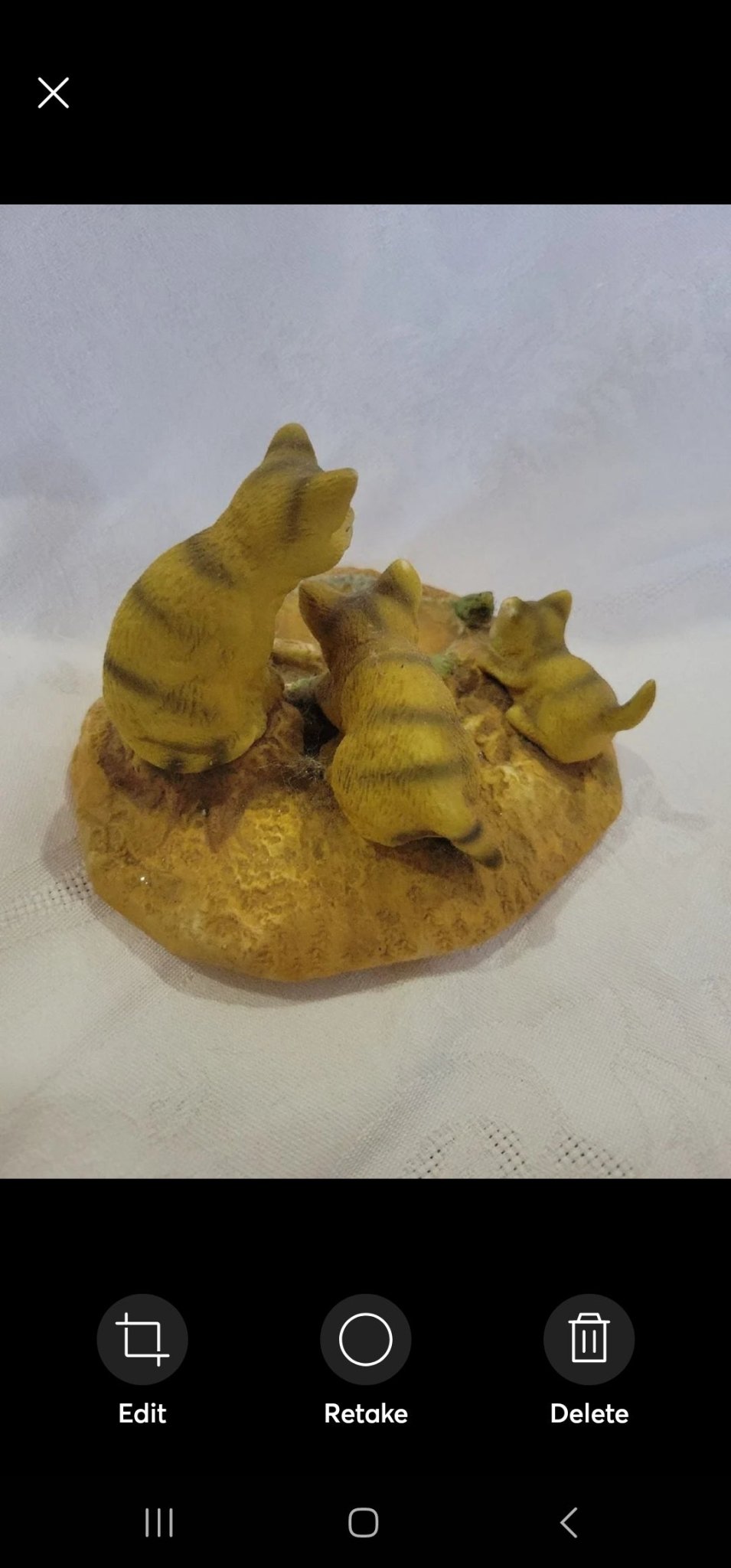 Sweet 1988 Kitten & Frog Figurine Trio of Curious Cats by the Pond - I Bought a Yard Sale