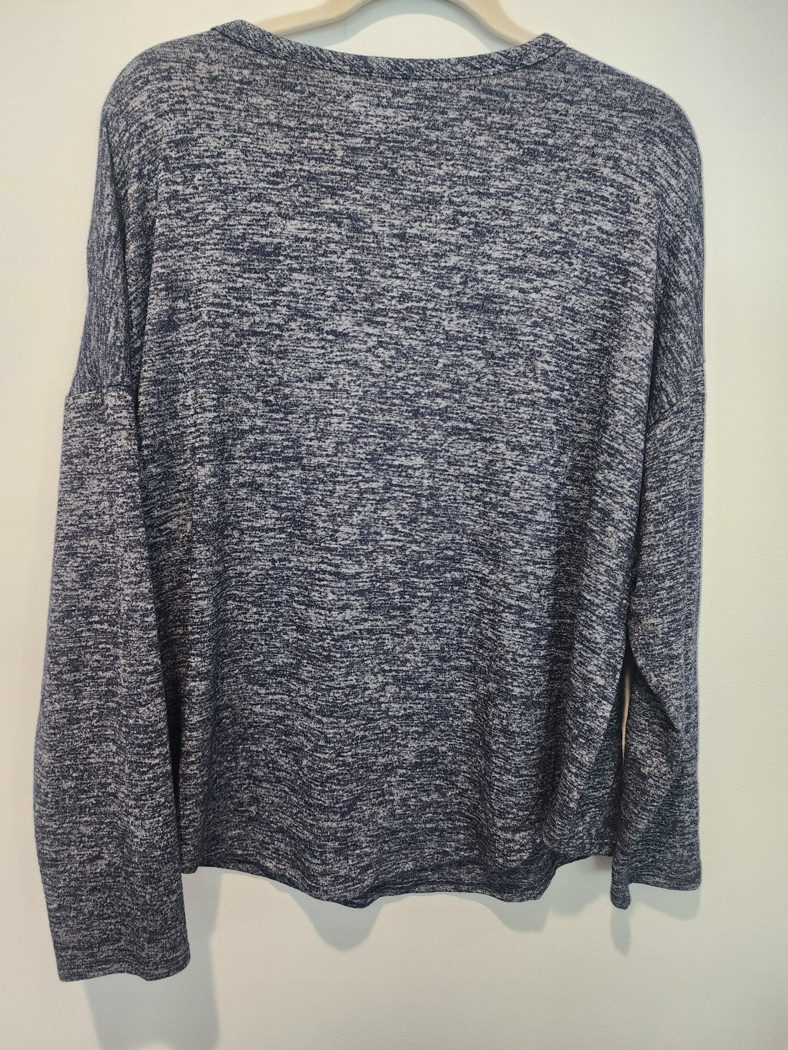 Time & Tru Women's long sleeve Shirt 2xl heather black - I Bought a Yard Sale
