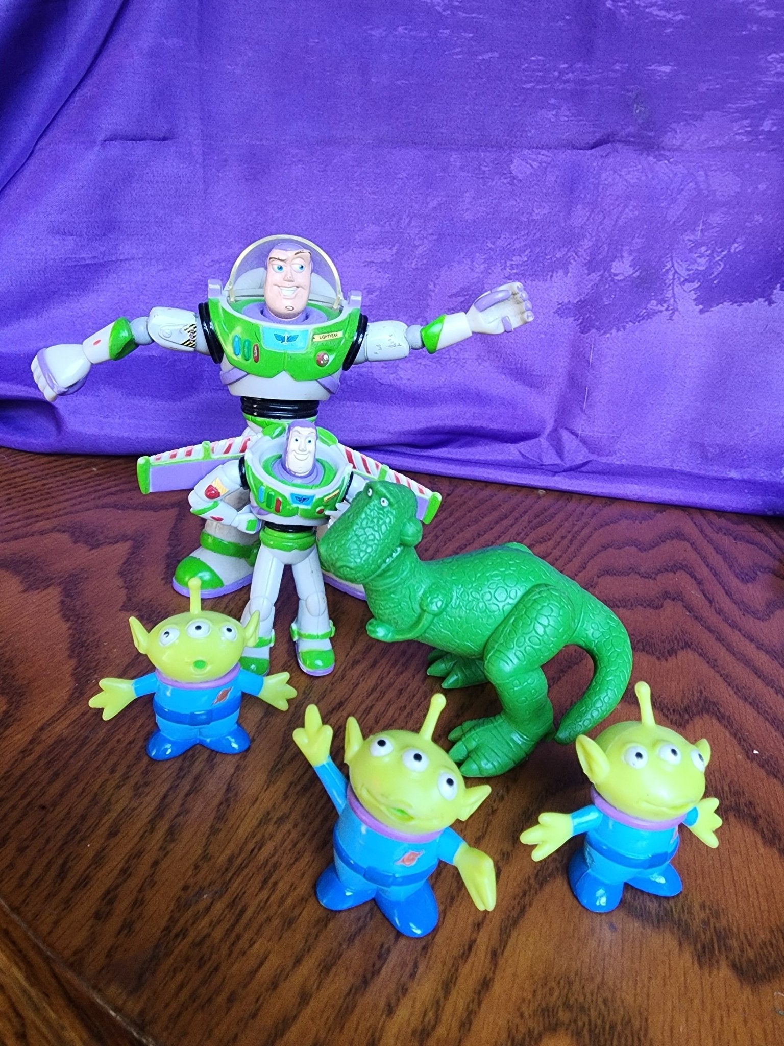 Toy Story Action Figure Lot - Buzz Lightyear, Rex, Little Green Men Aliens - Disney Pixar - I Bought a Yard Sale