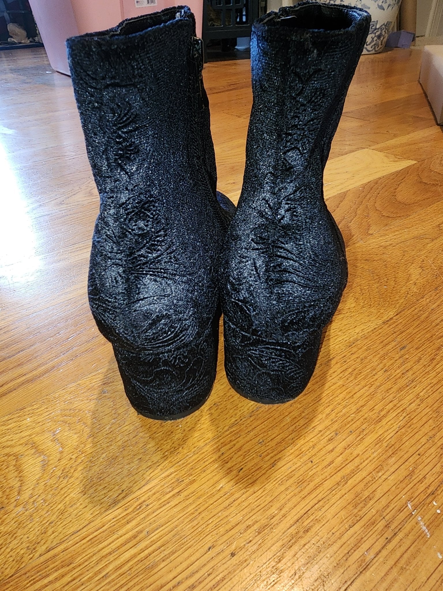 UNISA black velvet paisley embossed Boots size 8 - I Bought a Yard Sale