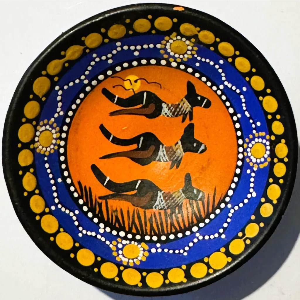 Vintage Aboriginal-Inspired Australian Art Dish 🦘 Hand-Painted Kangaroos Dot Painting