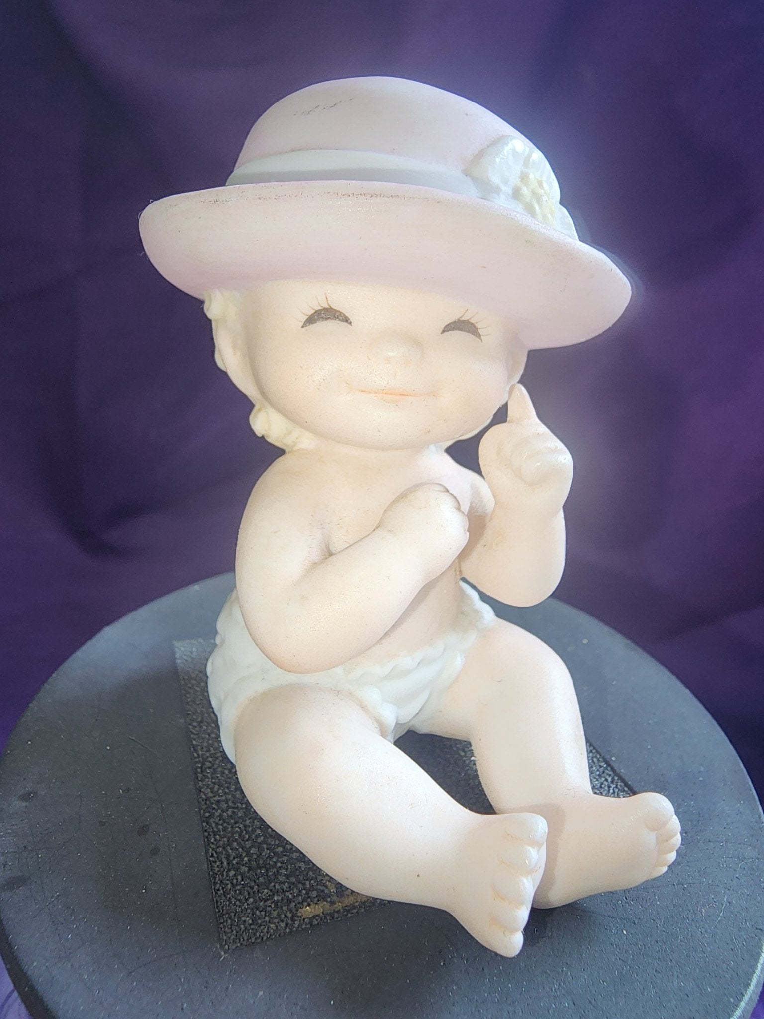 Vintage 1985 Gorham DBGCI Smiling Baby Figurine with floral Hat - I Bought a Yard Sale