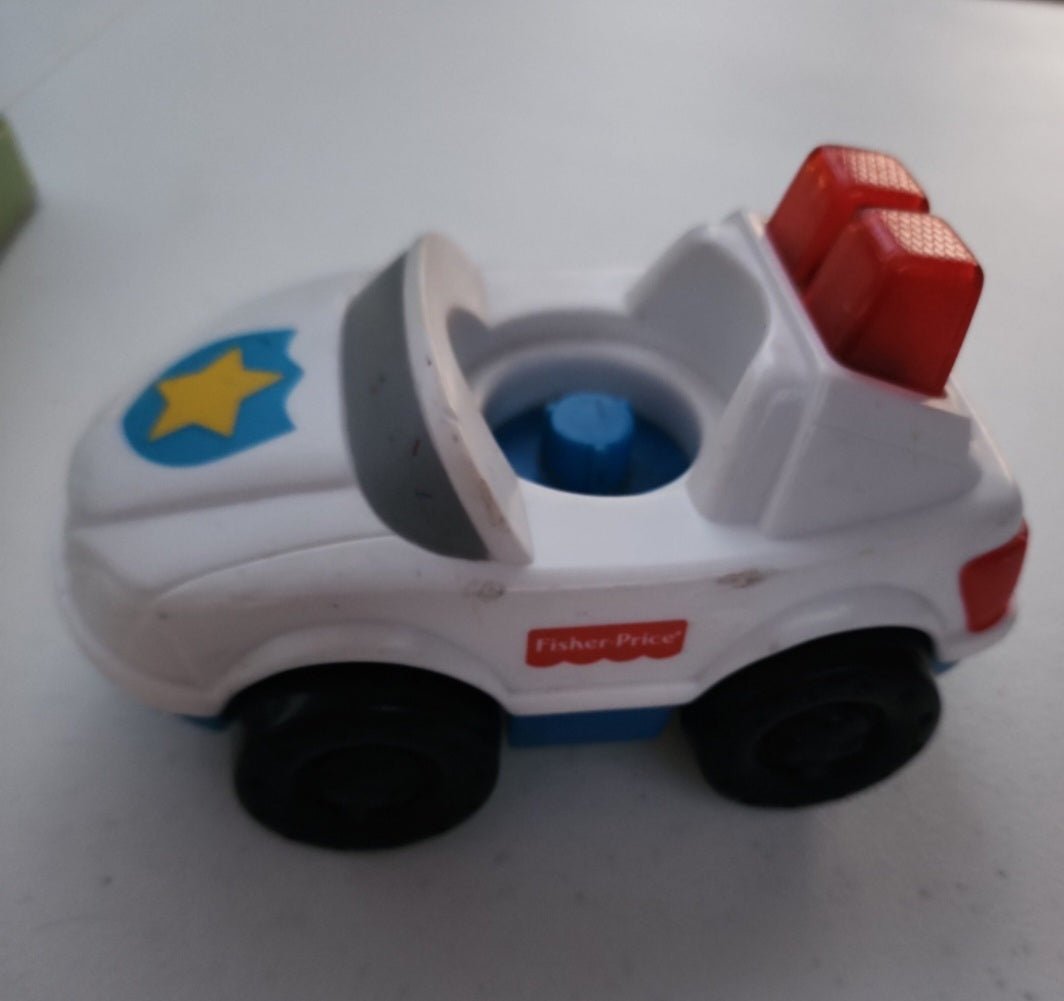 Vintage 2000 Little People POLICE CAR Toy Lights Sound Fisher Price 74888 Mattel - I Bought a Yard Sale
