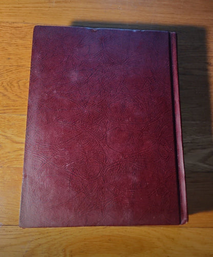 Vintage Book Britannica Book Of The Year 1966 - I Bought a Yard Sale