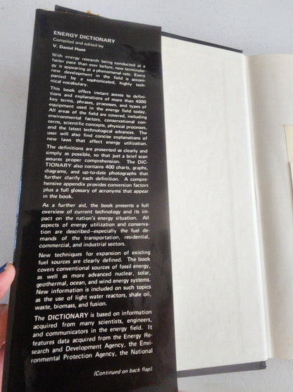 Vintage Energy Dictionary by Hunt, V. Daniel Hardback book 1979 - I Bought a Yard Sale